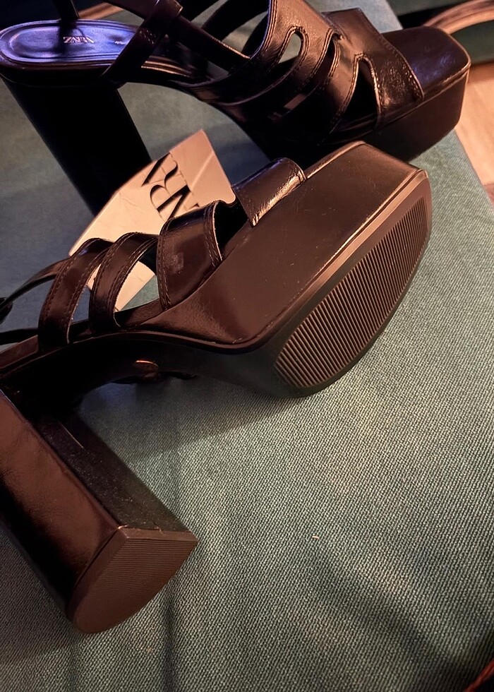 Zara etiketli ayakkabı - Görsel 3