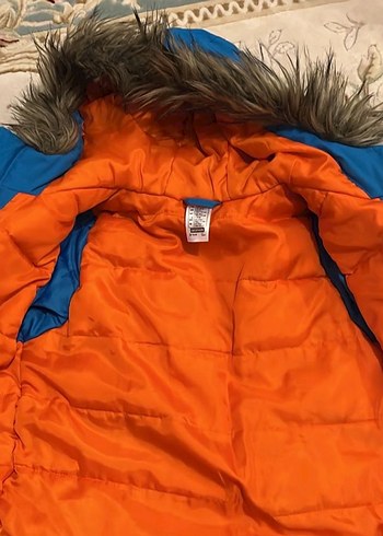 Erkek Çocuk Mavi Kürklü Mont - Görsel 2