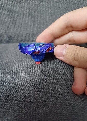  Beyblade