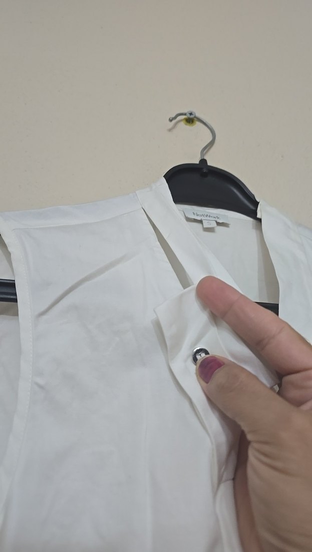 Kadın Beyaz Kolsuz Keten Gömlek - Görsel 2