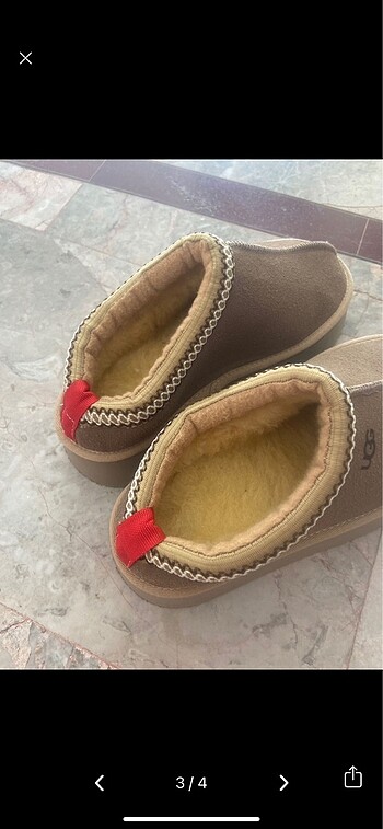 37 Beden Ugg marka ayakkabı hiç kullanılmadı ayağıma küçük geldi