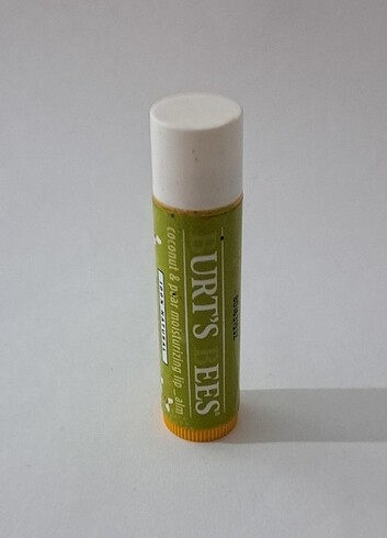 Beden Burt's bees lip balm