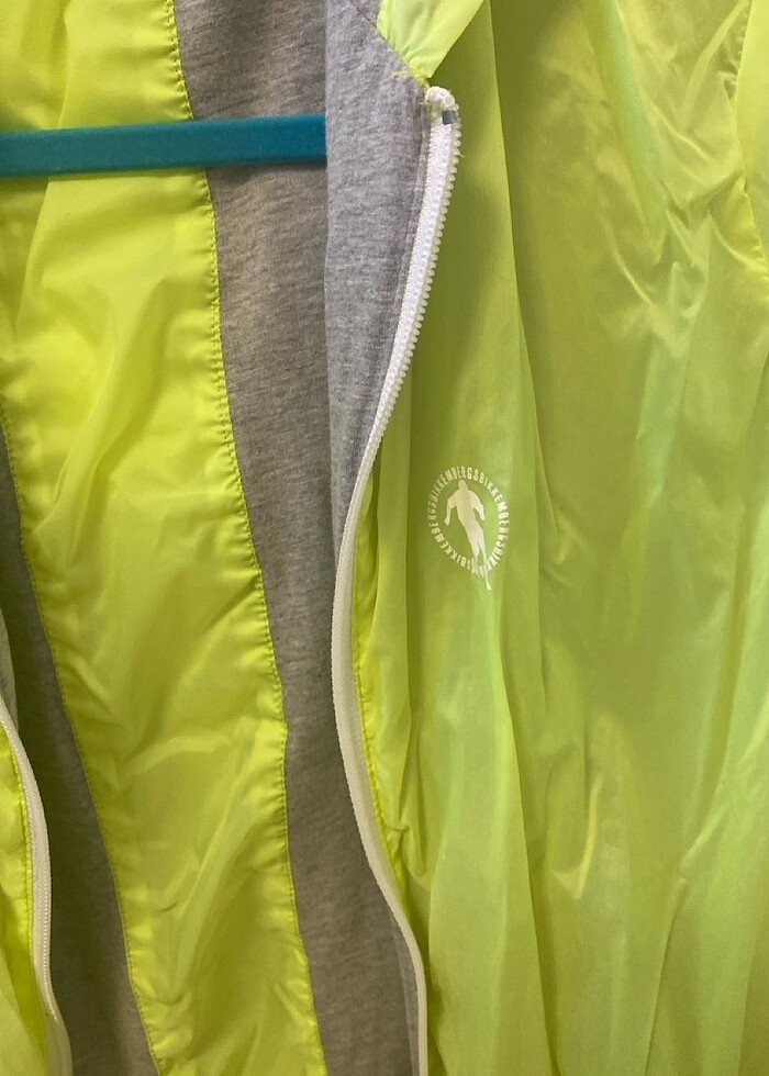 Yağmurluk - Görsel 2