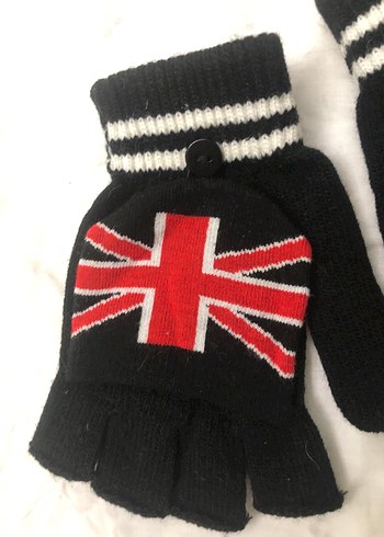 Siyah Örgü Parmaksız Çocuk eldiven - Görsel 2