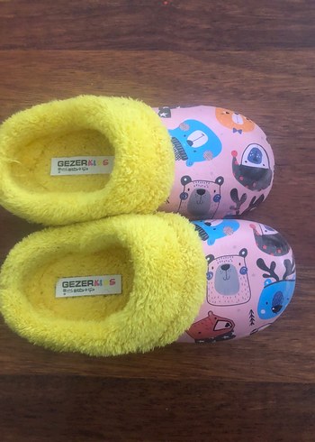 Kızlar için renkli, kürklü sıcak terlik - Görsel 2