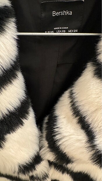 Bershka Bershka xs zebra desenli kürk