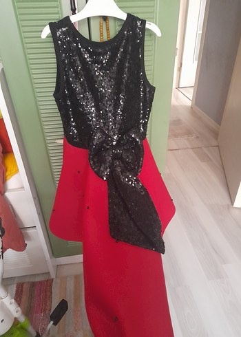 Kız Çocuk Siyah Kırmızı Kabarık Etekli Elbise - Görsel 3