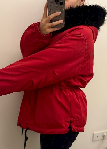 Kürklü Yakalı Kırmızı Kadın Kışlık Mont - Görsel 4
