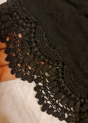 Dantel Detaylı Siyah Mini Şort - Görsel 4