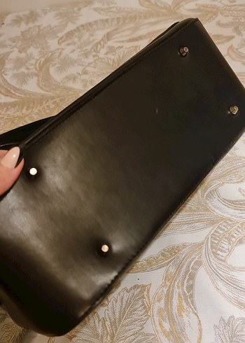 Siyah Parlak Deri Fermuarlı Kadın Çanta - Görsel 2