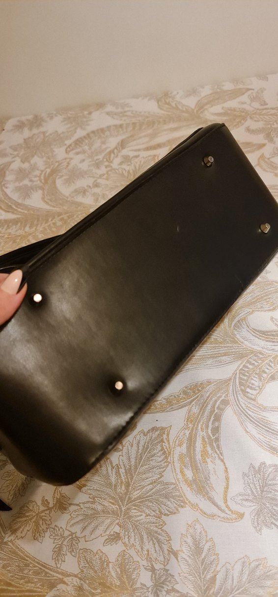 Siyah Parlak Deri Fermuarlı Kadın Çanta - Görsel 2