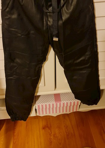 Siyah Beli Kuşaklı suni deri Rahat Kadın Pantolon - Görsel 6