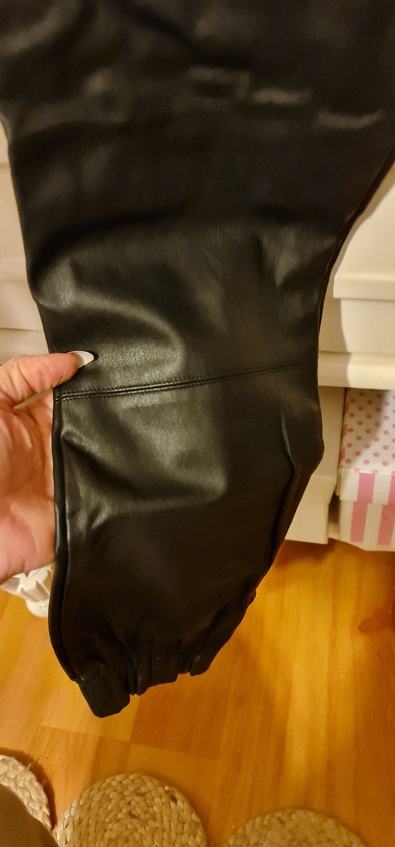 Siyah Beli Kuşaklı suni deri Rahat Kadın Pantolon - Görsel 4