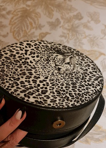 Leopar Desenli Bej Kürklü Kadın Çanta - Görsel 3