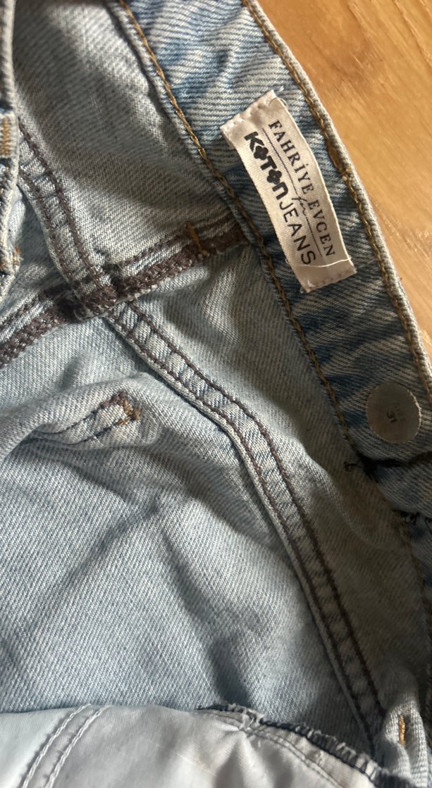 Gri Mavi Yırtık Detaylı Kadın Kot Pantolon - Görsel 3