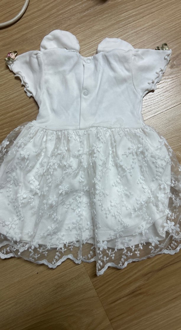 Kız Çocuk Beyaz Dantel Nakışlı Elbise - Görsel 3