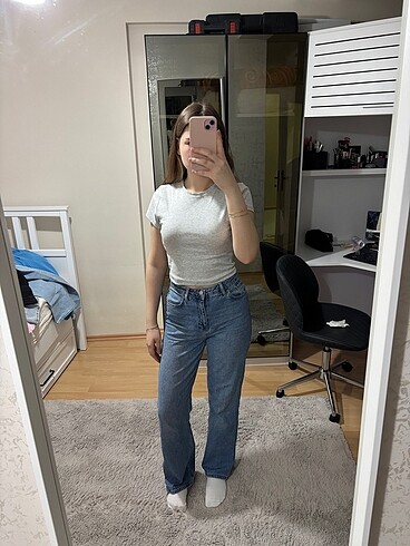 Defocto paça yırtmaç detaylı kot jean