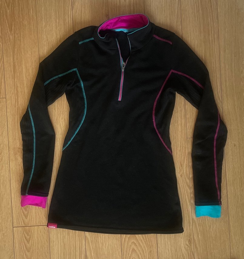 Siyah Polarlı Vücudu saran Sporcu Üstü - Görsel 3