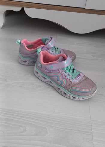 Skechers 32