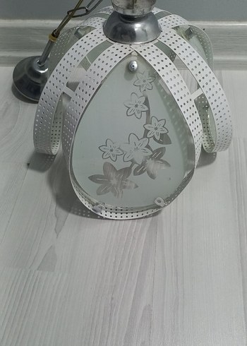 Beyaz Çiçek Desenli Sarkıt avize 
 Lamba - Görsel 2