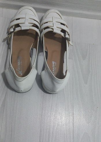 Tokalı Beyaz Kadın Sandalet babet - Görsel 4