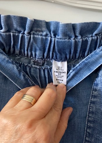 Mavi Kemerli Bol Kesim Kadın Kot Pantolon - Görsel 3