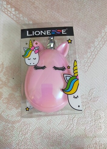 Lionesse unicorn tarak