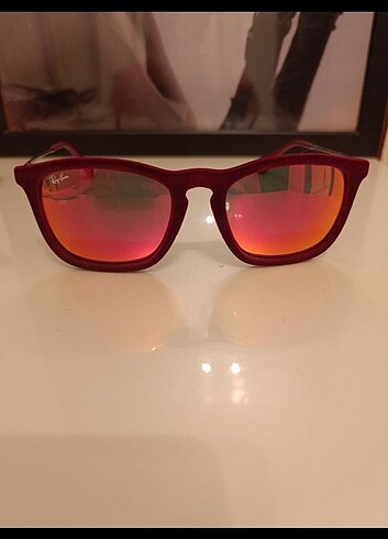 Ray-Ban bordo kadife kemik çerçeveli güneş gözlüğü 