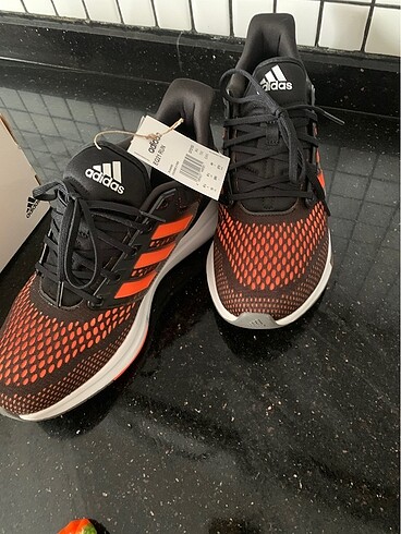 Adidas ayakkabı