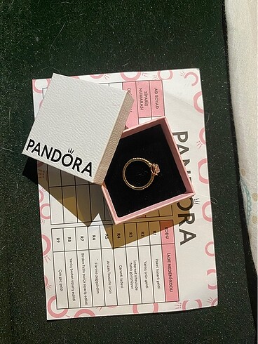 Pandora rose kalp yüzük