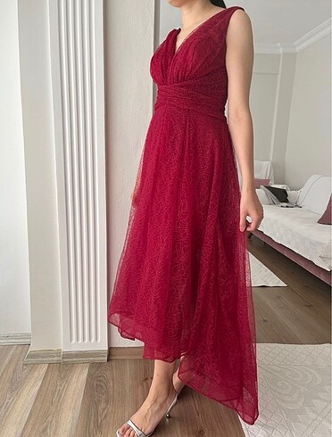 Kırmızı abiye elbise cengiz aktürk markalı