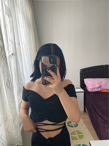 Zara Siyah crop