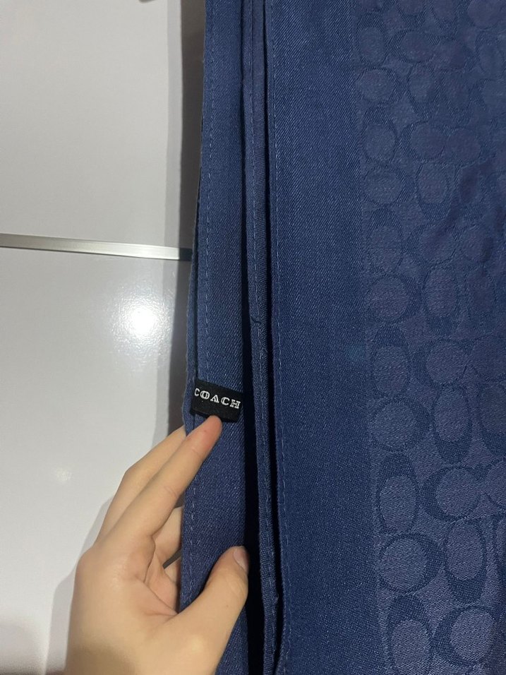 Lacivert Kadın Şal - Minimalist ve Modern - Görsel 2