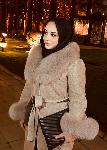 Bej Süet Uzun Kürklü Kadın Kaban - Görsel 2