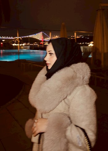 Bej Süet Uzun Kürklü Kadın Kaban - Görsel 3