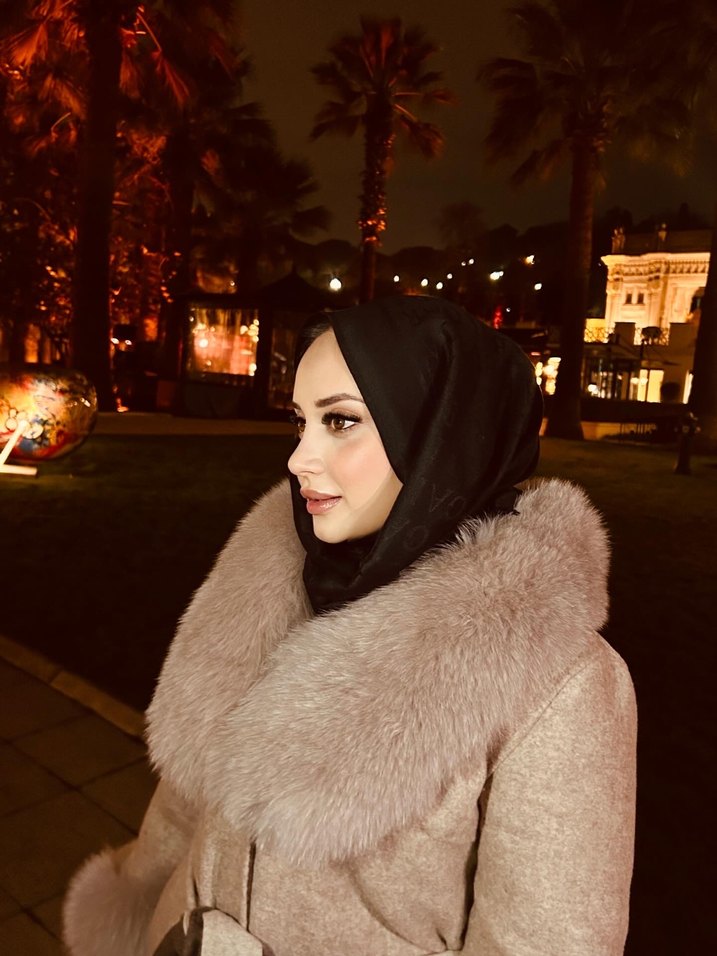 Bej Süet Uzun Kürklü Kadın Kaban - Görsel 4