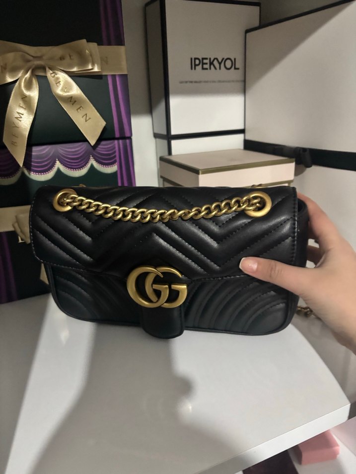 Siyah Deri Zincirli Kadın Çanta - Görsel 3