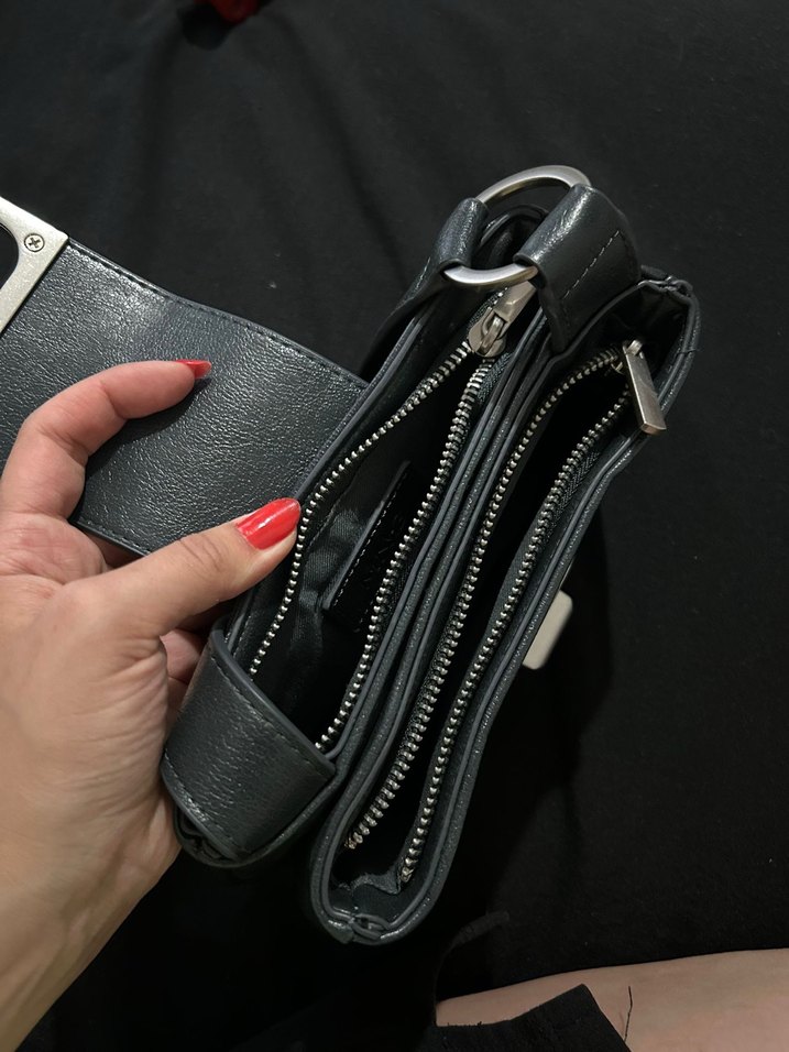 Gri Deri Tokalı Kadın Çanta - Görsel 2