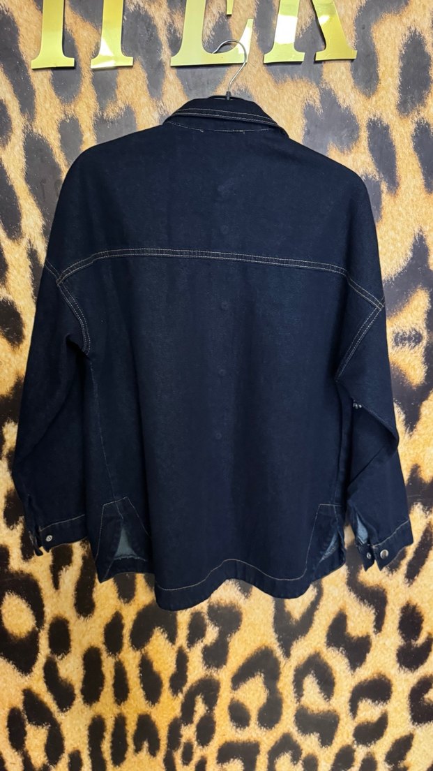 Kadın Lacivert Sağ Kol Taşlı Tasarım Kot Ceket - Görsel 3