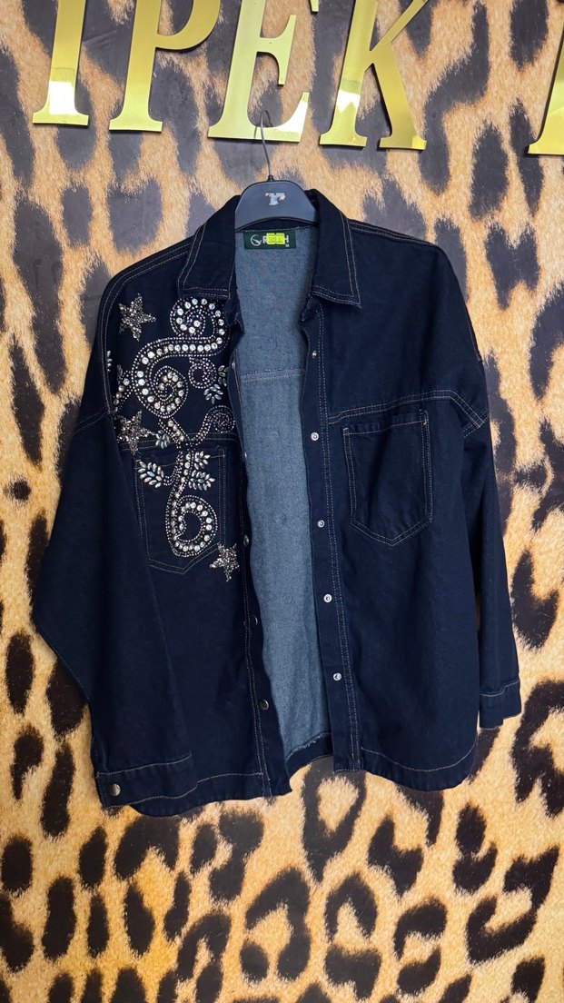 Kadın Lacivert Sağ Kol Taşlı Tasarım Kot Ceket - Görsel 4