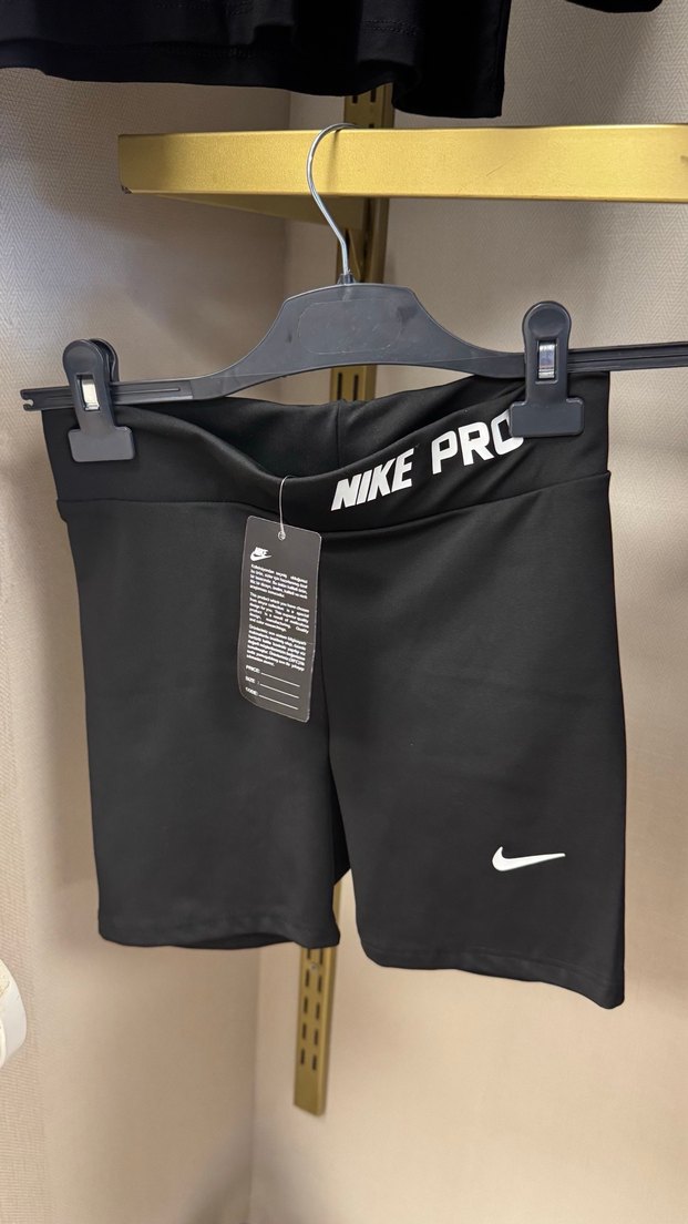 Nike Pro Siyah Mini Spor Şort - Görsel 2