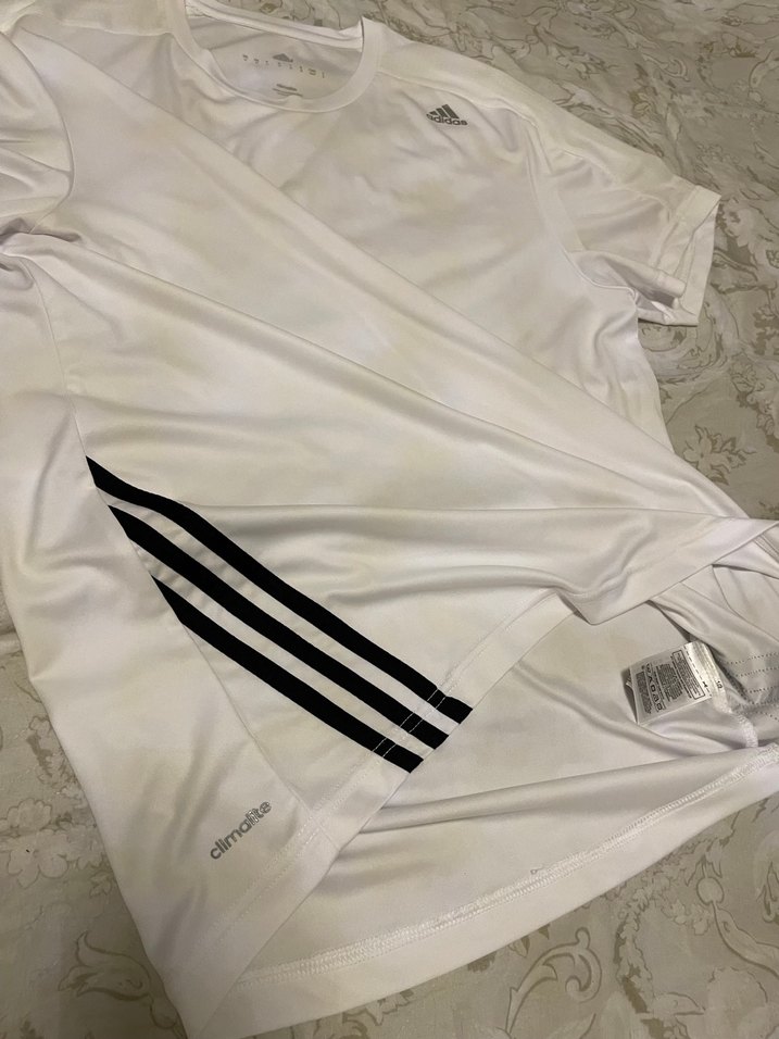Adidas Tişört M beden sıfır ayarında - Görsel 3