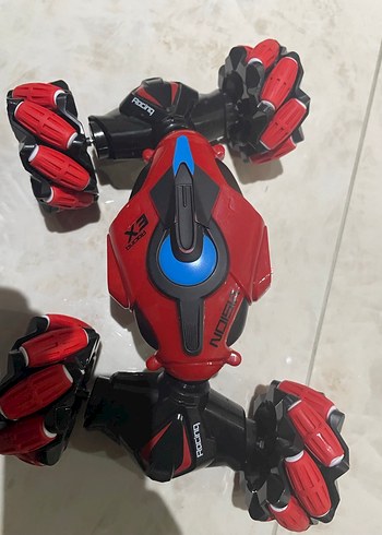 Kırmızı Esnek Oyuncak Araba - Görsel 3