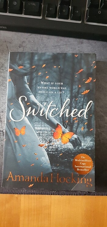 Switched - Amanda Hocking İngilizce kitap