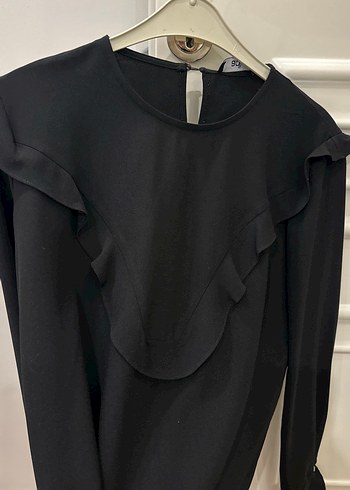 Siyah Fırfırlı Uzun Kollu Bluz - Görsel 4