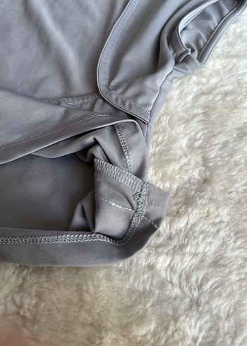 Gri Kolsuz Bluz - Görsel 2