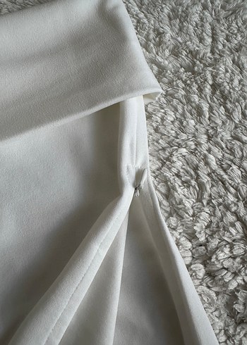 Beyaz Drapeli bluz - Görsel 3