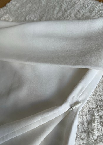 Beyaz Drapeli bluz - Görsel 4