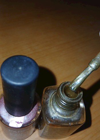 Farmasi Metalik ve Pastel Oje Seti - Görsel 2