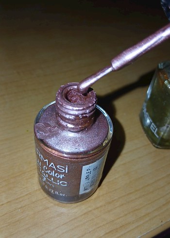 Farmasi Metalik ve Pastel Oje Seti - Görsel 3